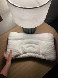 Customer photo — EVERNEL ergonomic kids pillow (22)